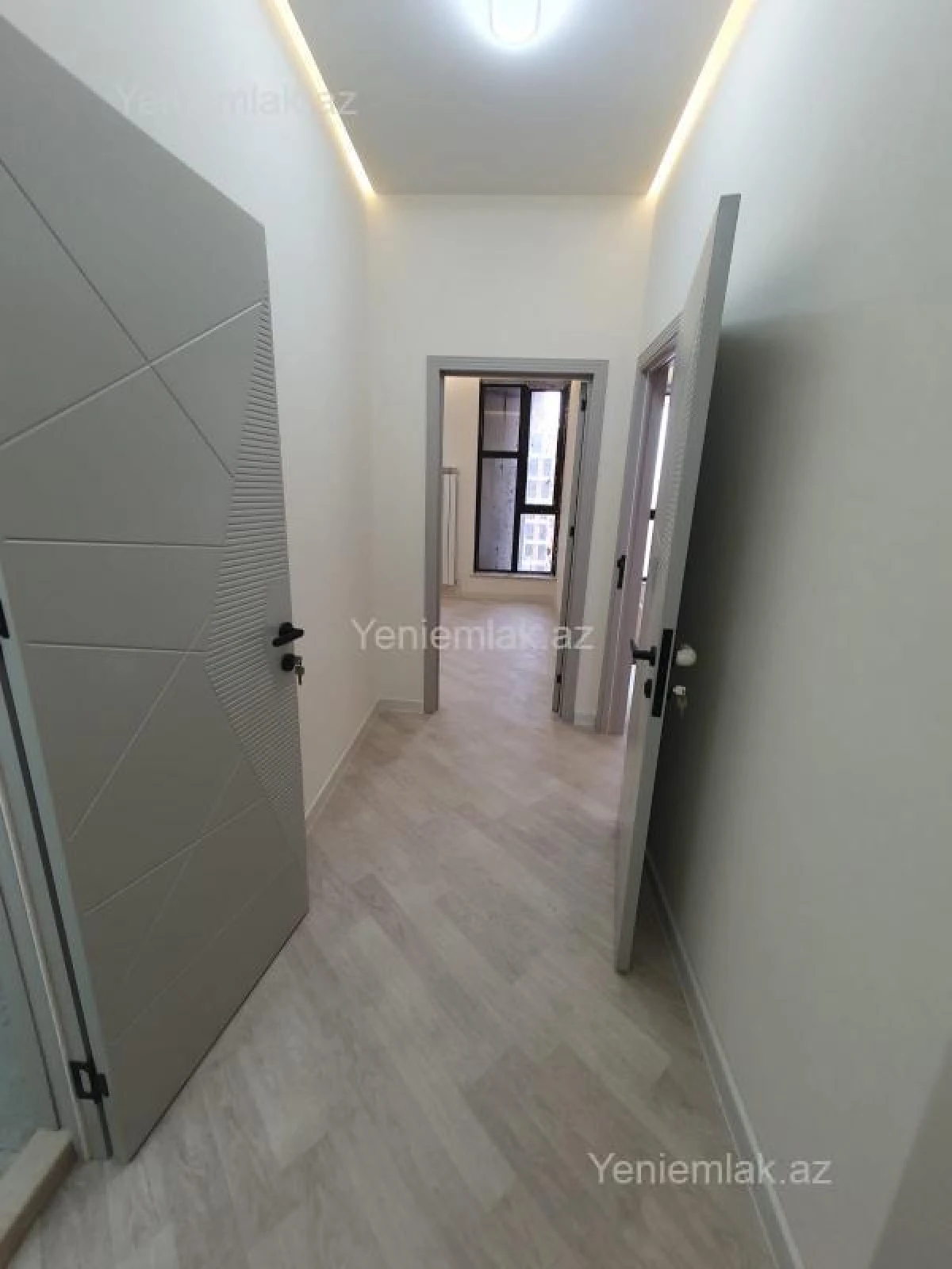 Satılır 2 otaqlı yeni tikili 60 m²