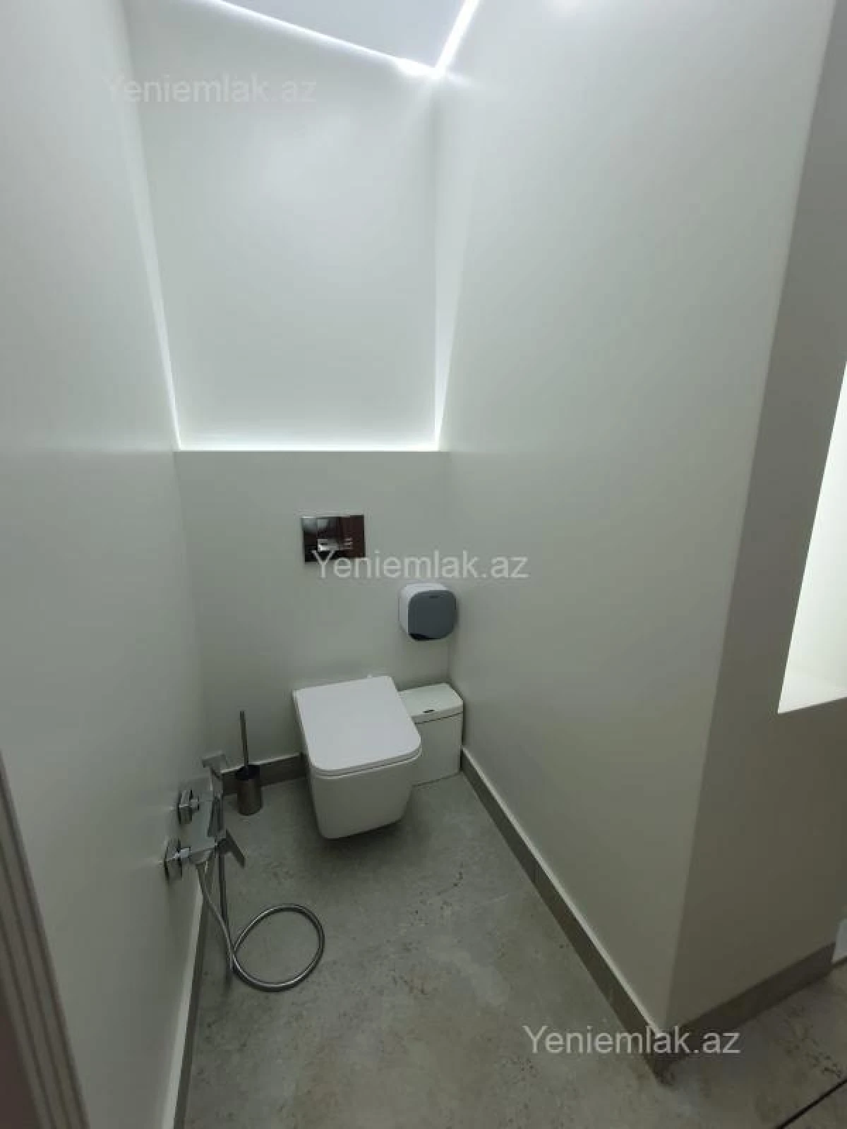 Satılır 2 otaqlı yeni tikili 60 m²