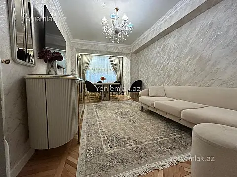 Satılır 2 otaqlı köhnə tikili 70 m²