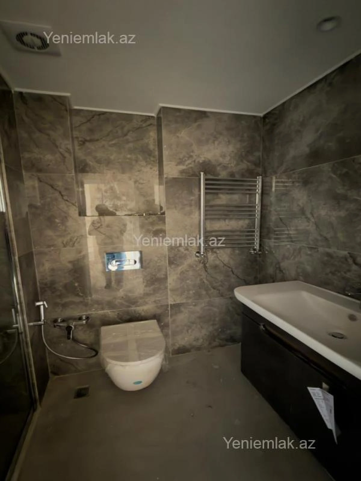 Satılır 3 otaqlı yeni tikili 97 m²