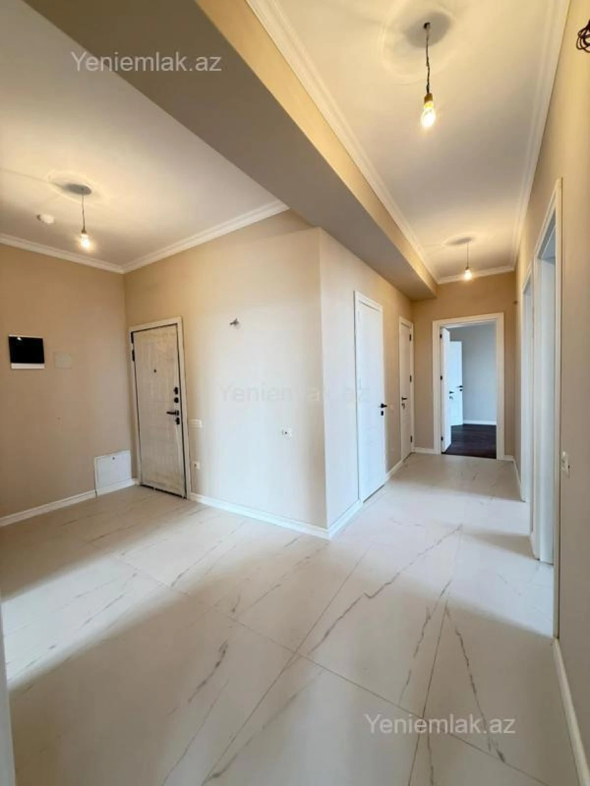 Satılır 4 otaqlı yeni tikili 123.5 m²