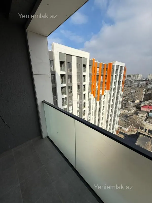 Satılır 4 otaqlı yeni tikili 123.5 m²