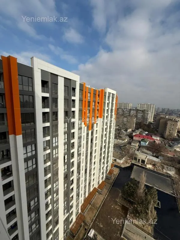 Satılır 4 otaqlı yeni tikili 123.5 m²