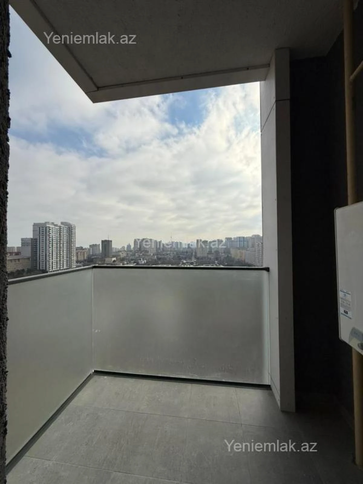 Satılır 4 otaqlı yeni tikili 123.5 m²