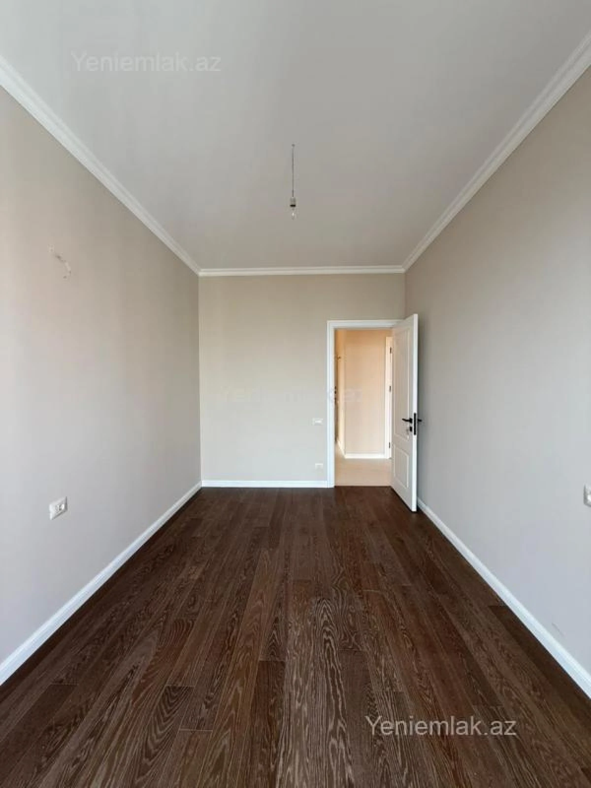 Satılır 4 otaqlı yeni tikili 123.5 m²