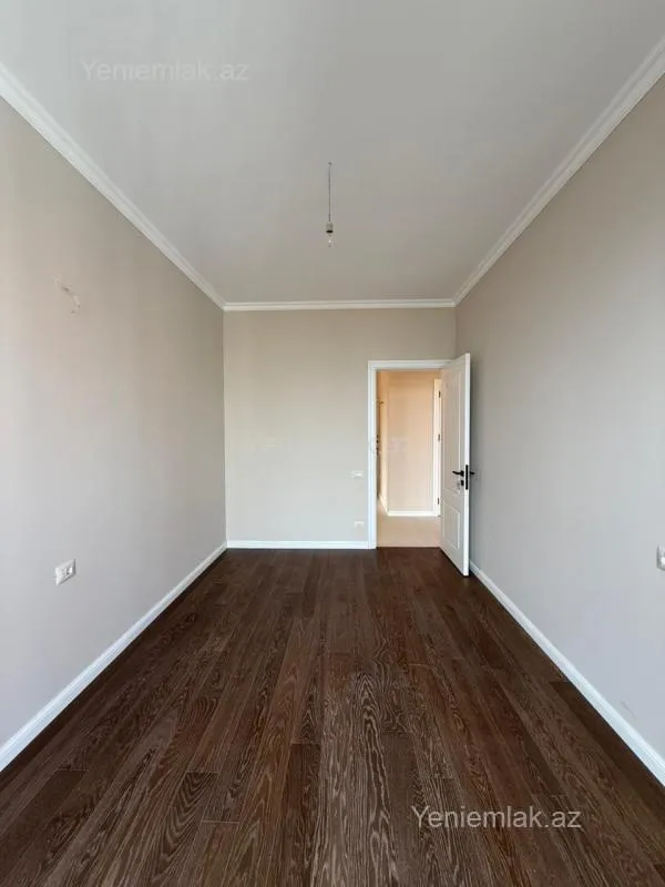 Satılır 4 otaqlı yeni tikili 123.5 m²
