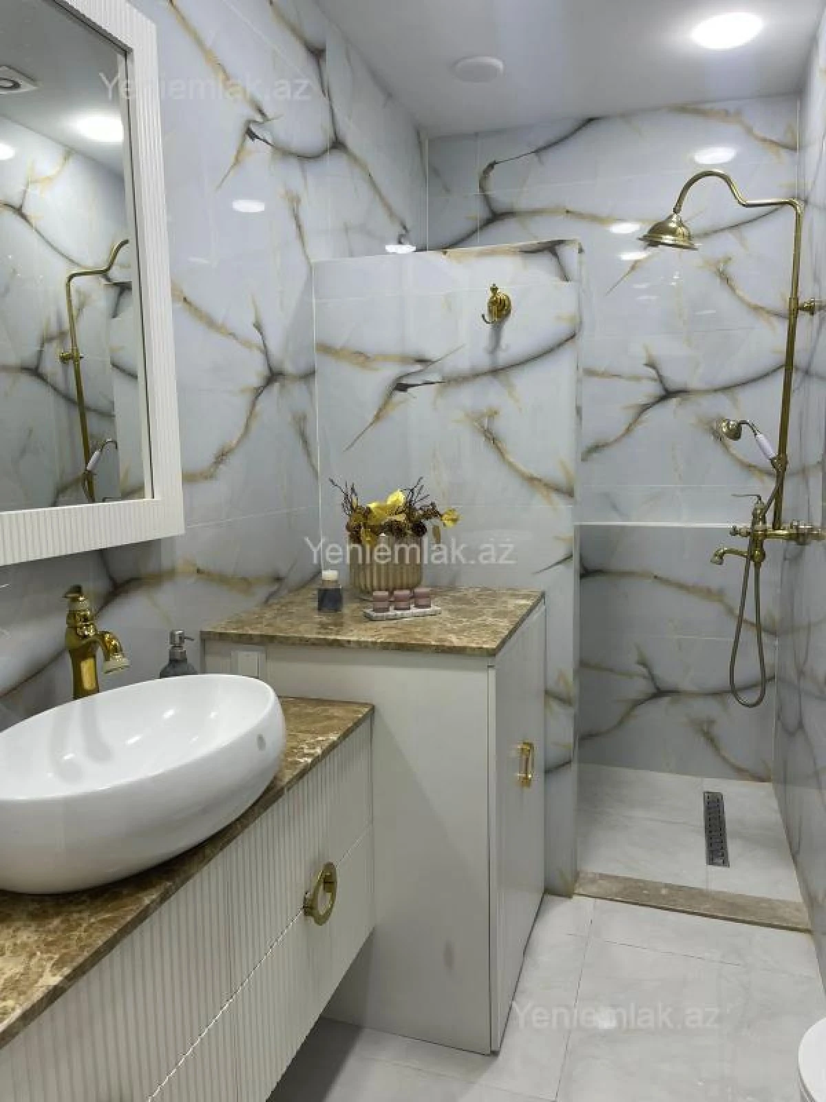 Satılır 2 otaqlı yeni tikili 115 m²