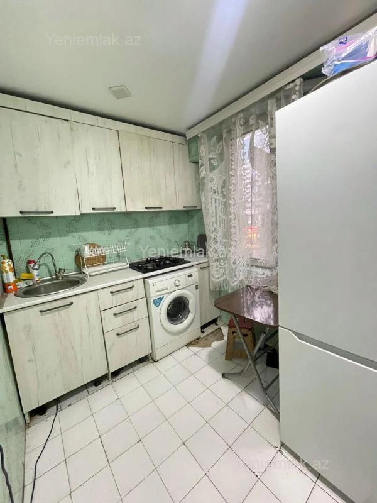 Satılır 3 otaqlı köhnə tikili 70 m²