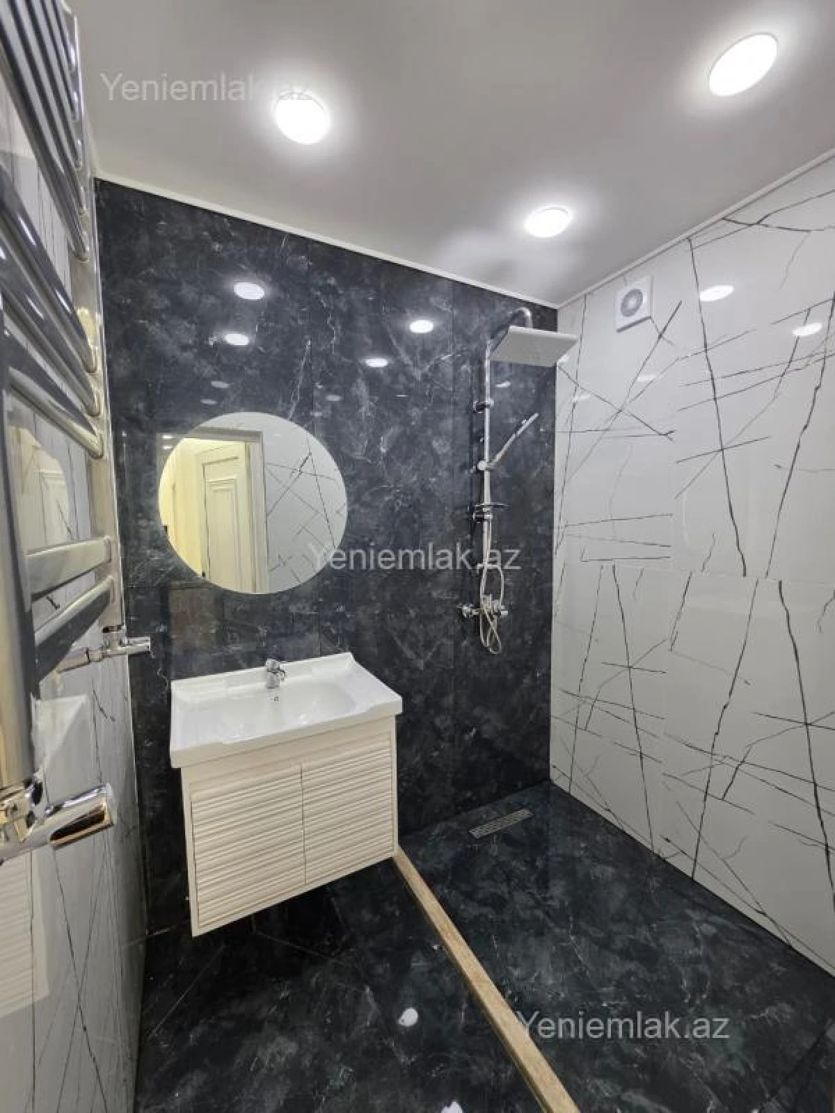 Satılır 2 otaqlı köhnə tikili 60 m²