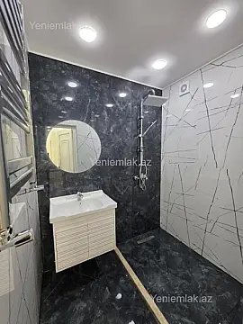 Satılır 2 otaqlı köhnə tikili 60 m²