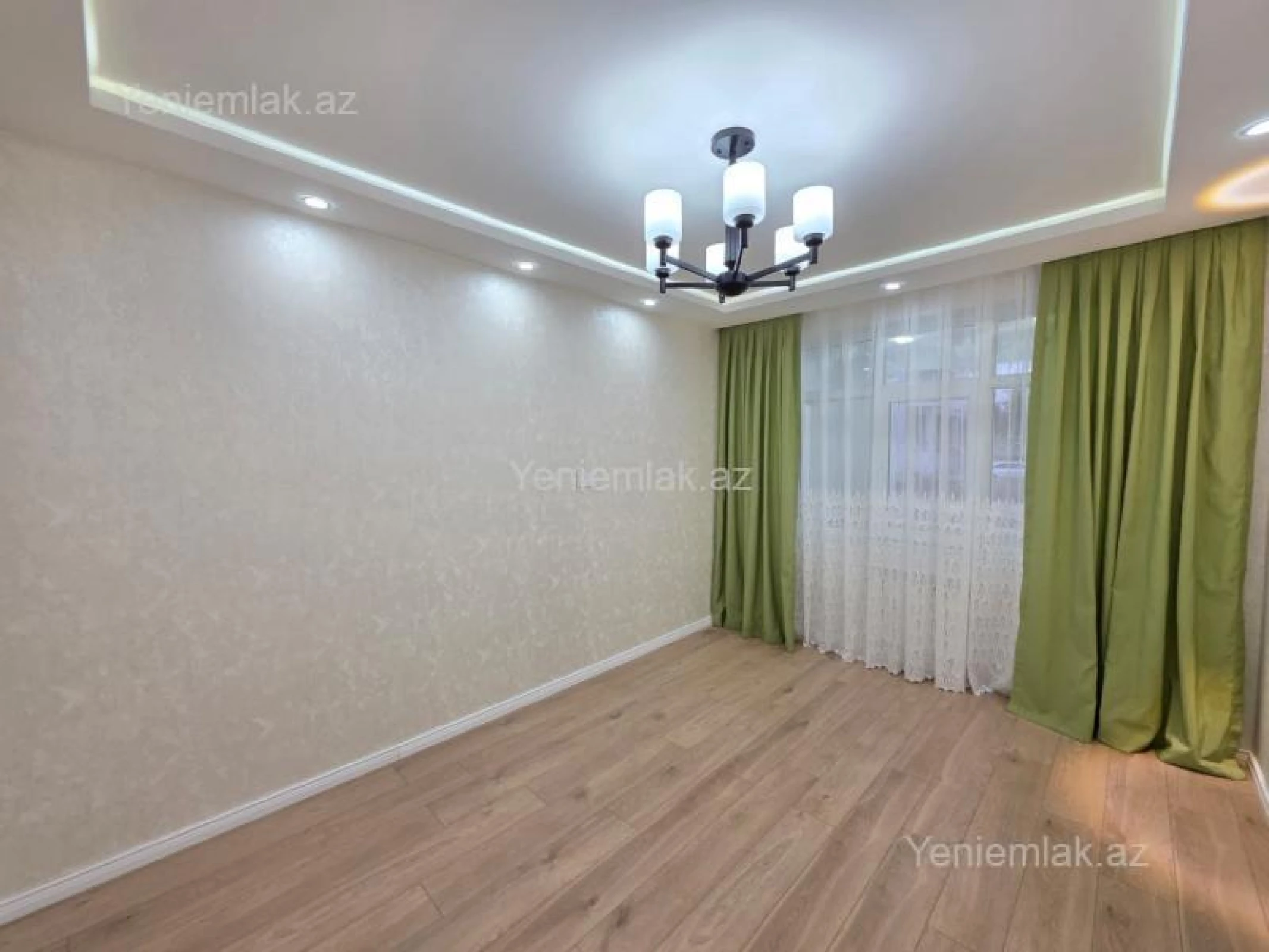 Satılır 2 otaqlı köhnə tikili 60 m²