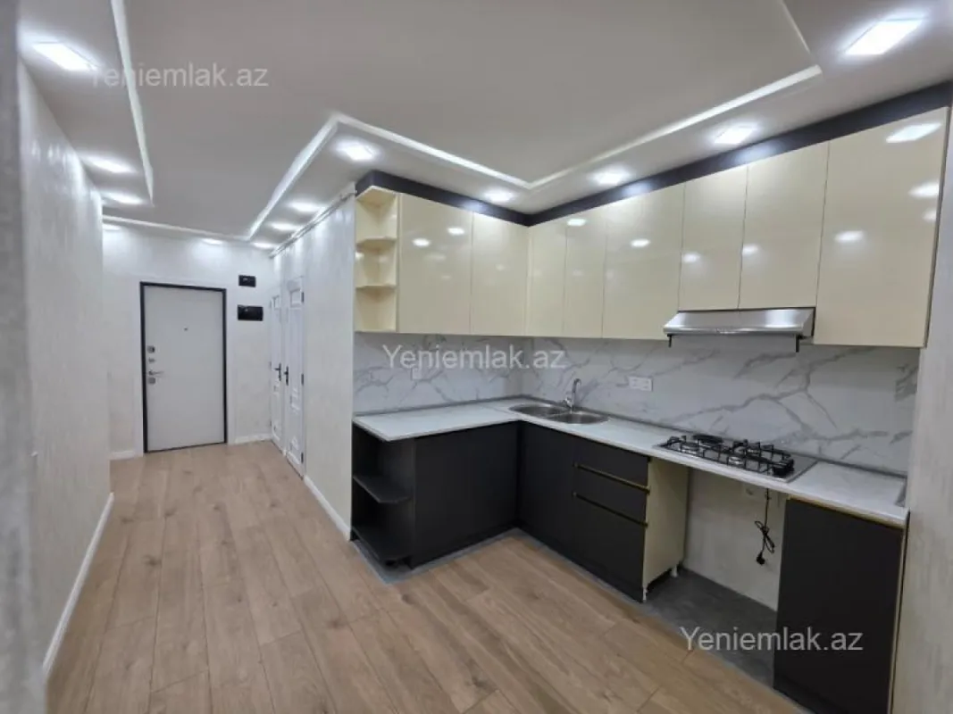 Satılır 2 otaqlı köhnə tikili 60 m²