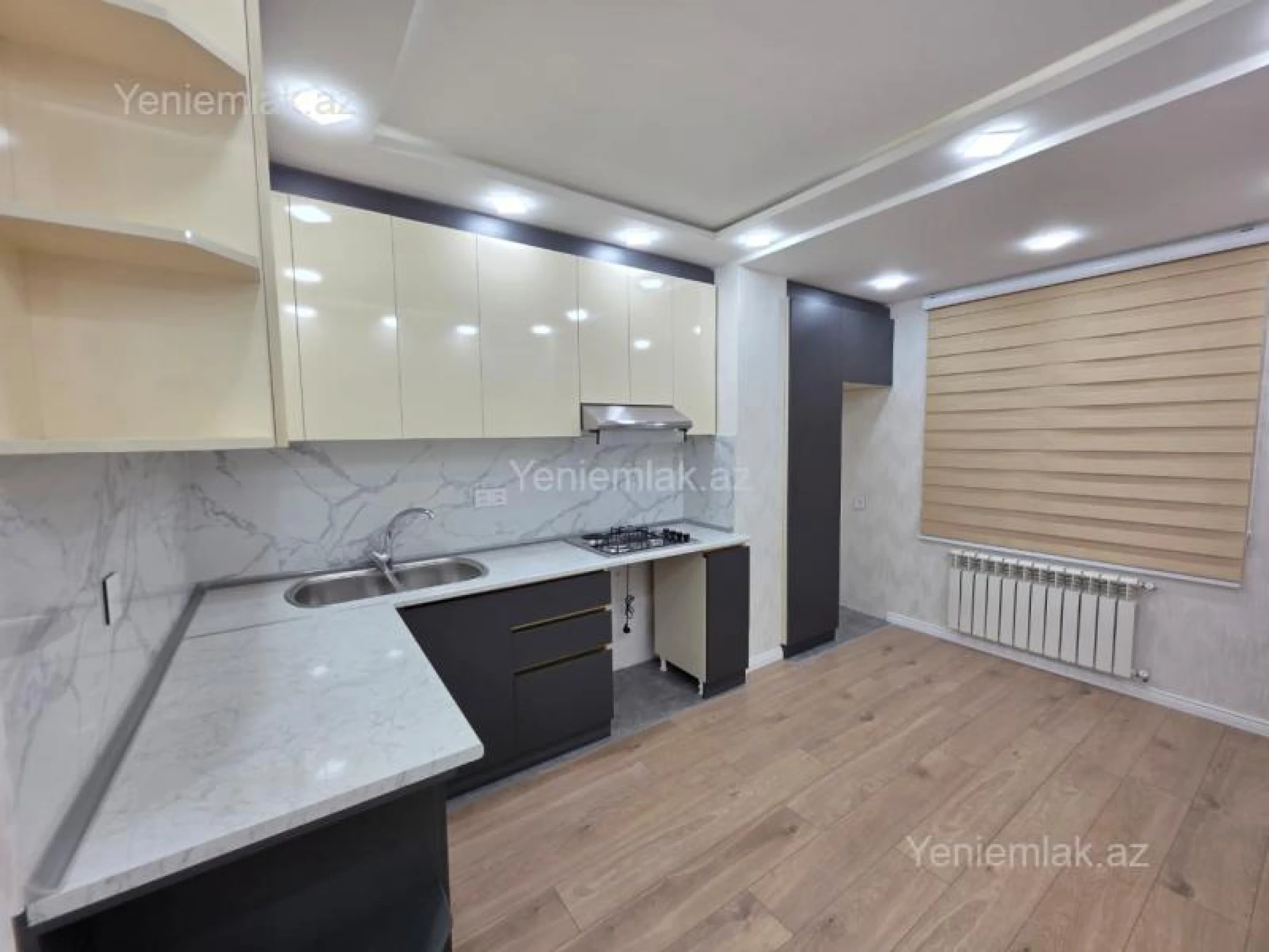 Satılır 2 otaqlı köhnə tikili 60 m²