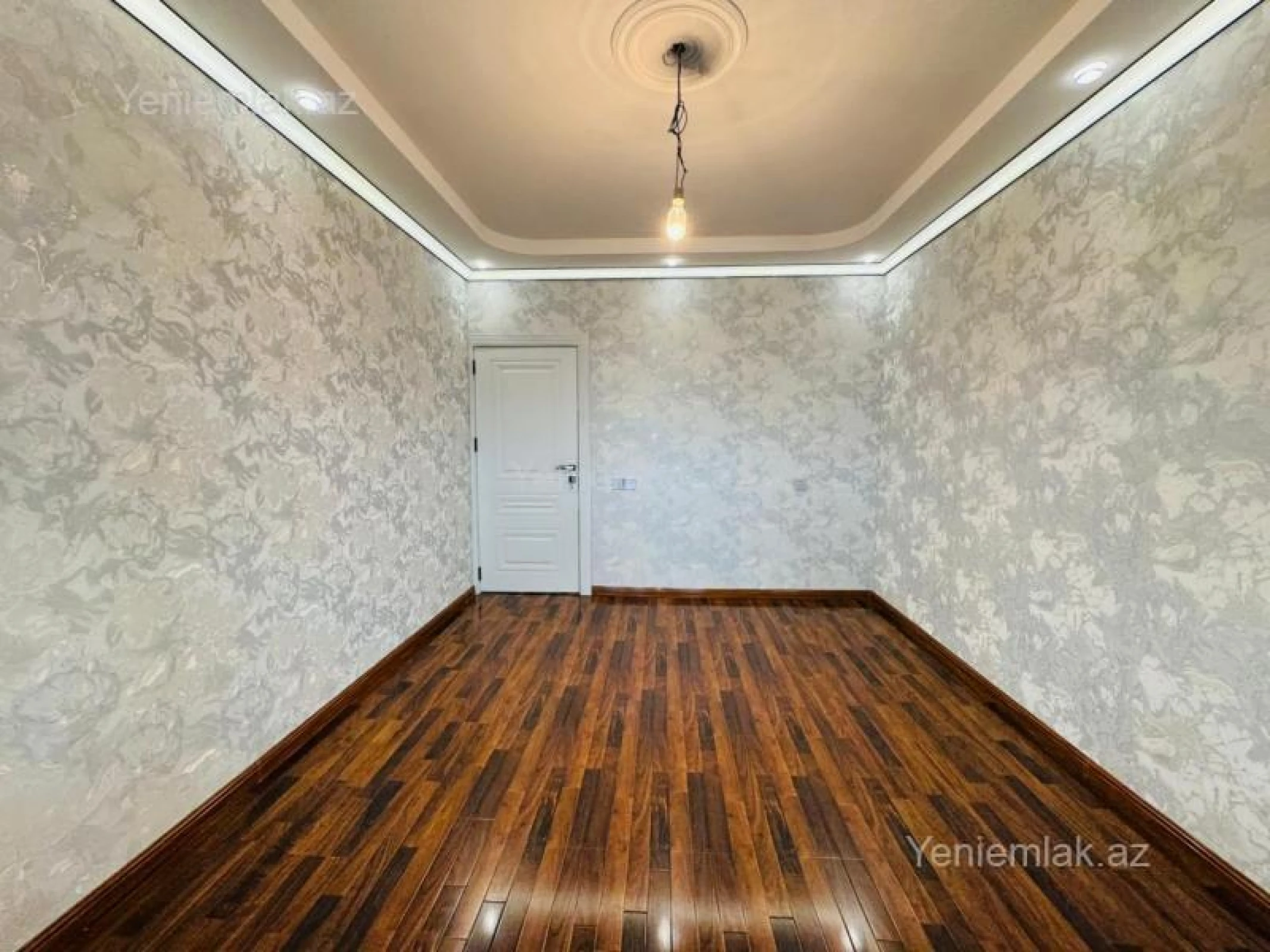 Satılır 3 otaqlı köhnə tikili 75 m²