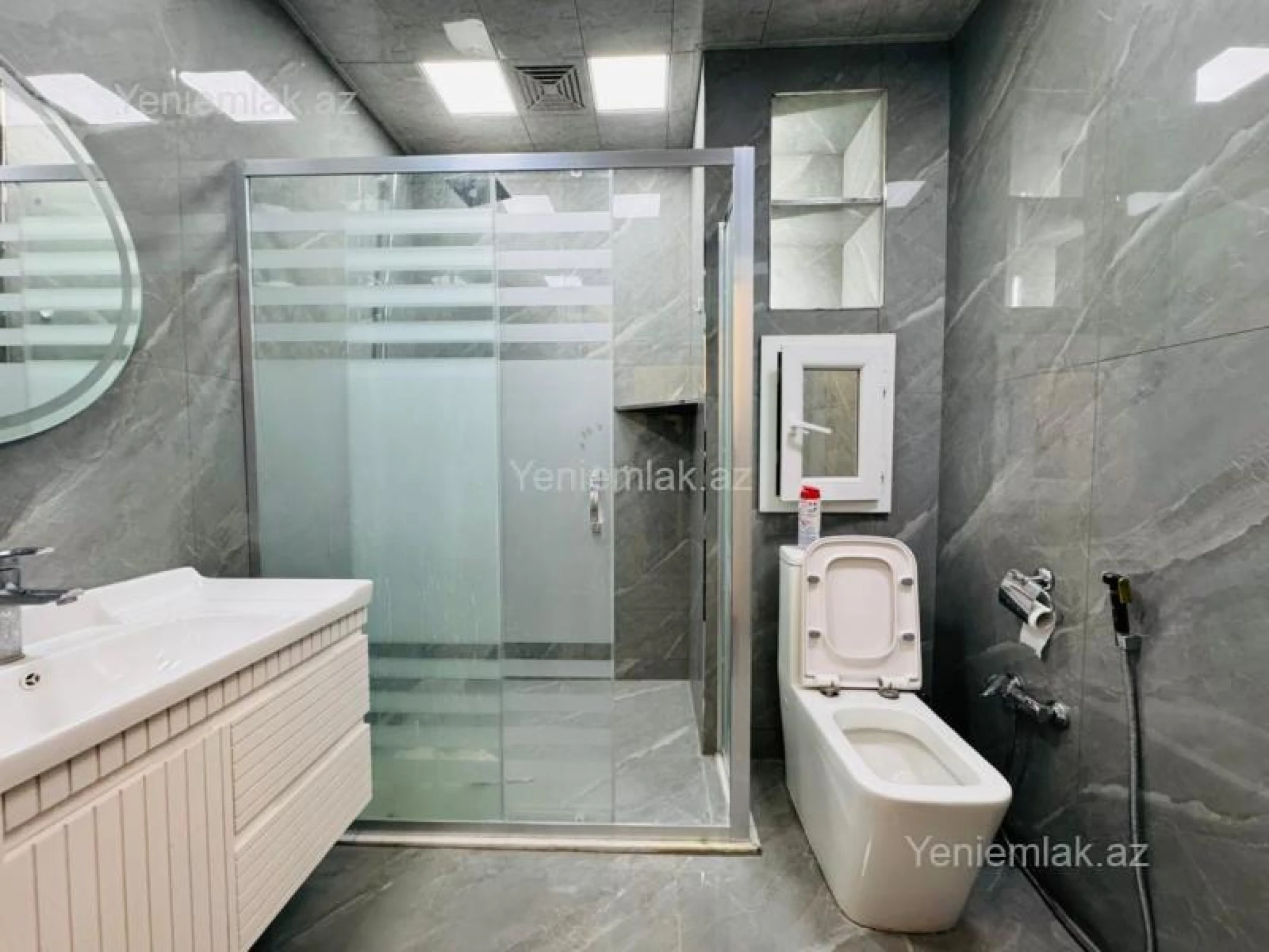 Satılır 3 otaqlı köhnə tikili 75 m²