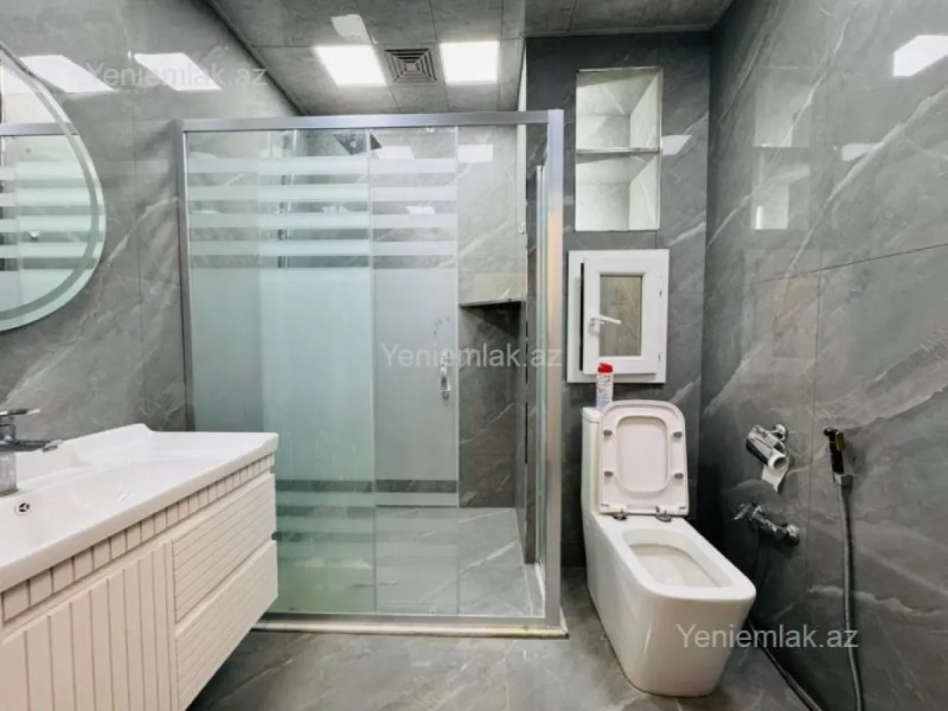 Satılır 3 otaqlı köhnə tikili 75 m²