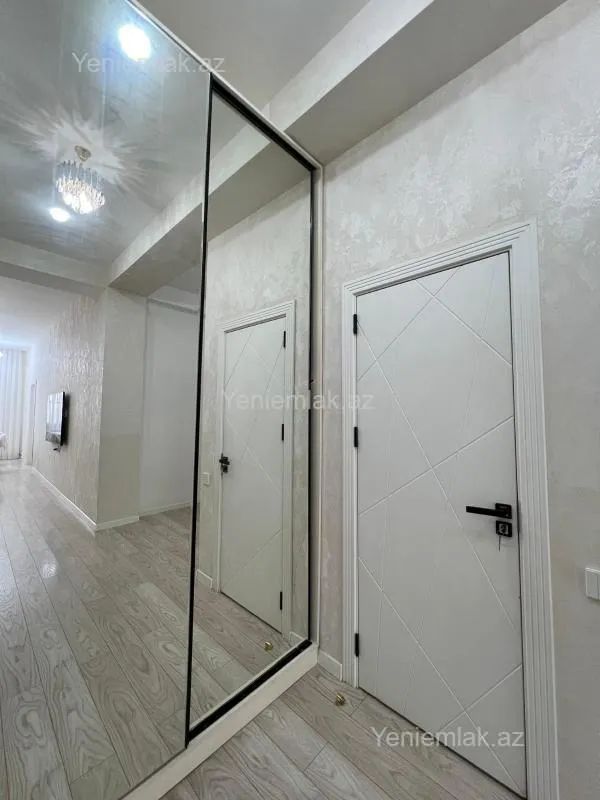 Satılır 3 otaqlı yeni tikili 80 m²