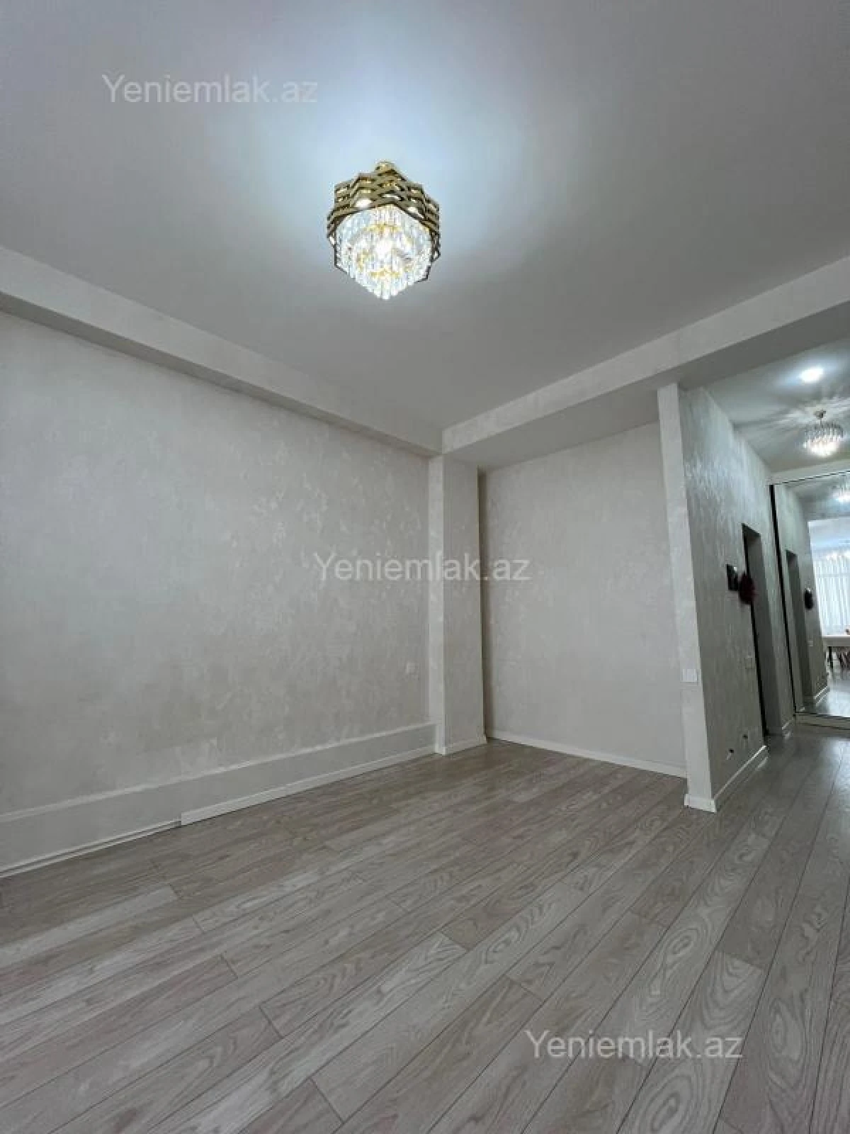 Satılır 3 otaqlı yeni tikili 80 m²