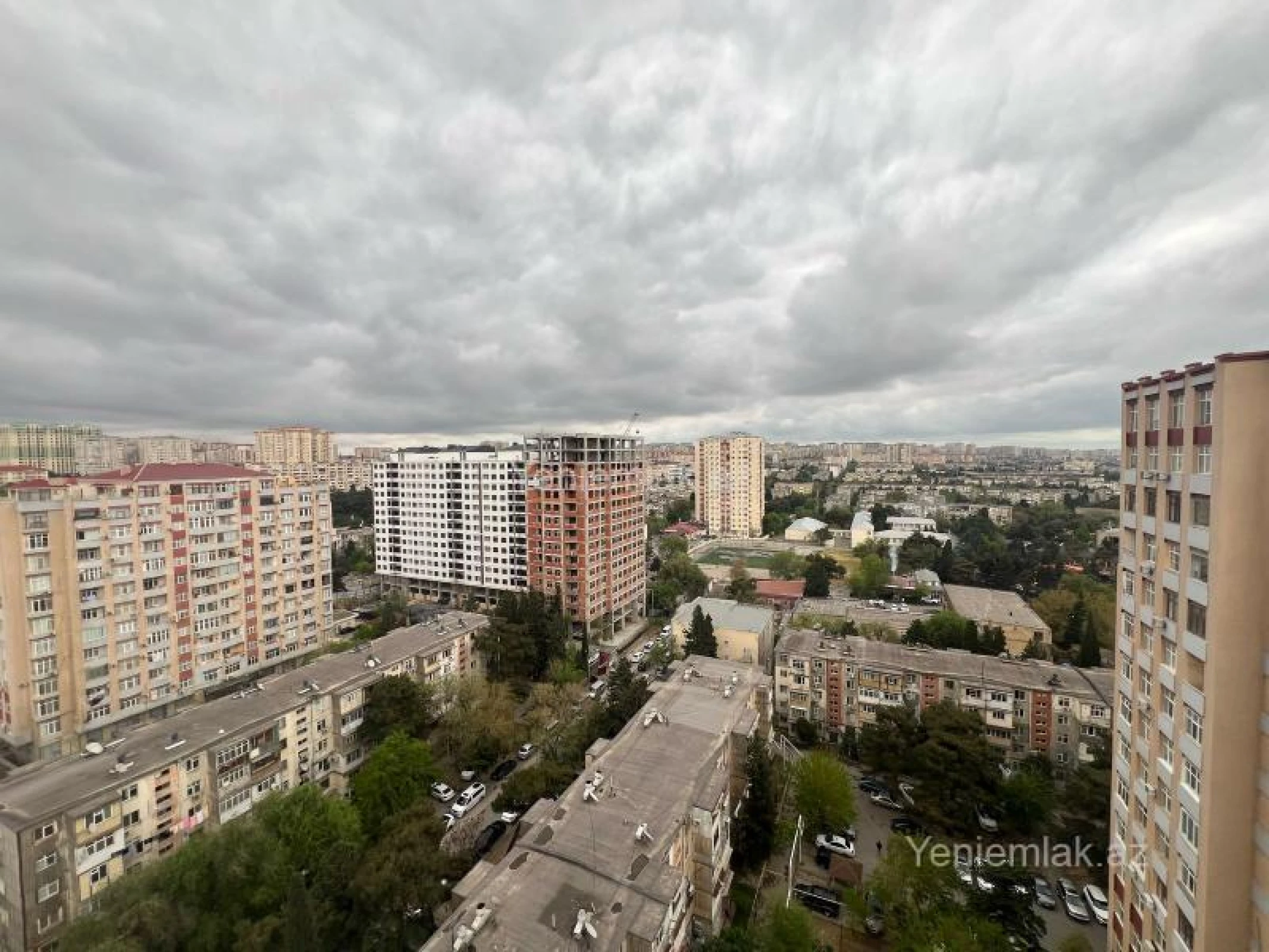 Satılır 3 otaqlı yeni tikili 145 m²