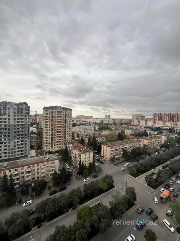 Satılır 3 otaqlı yeni tikili 145 m²