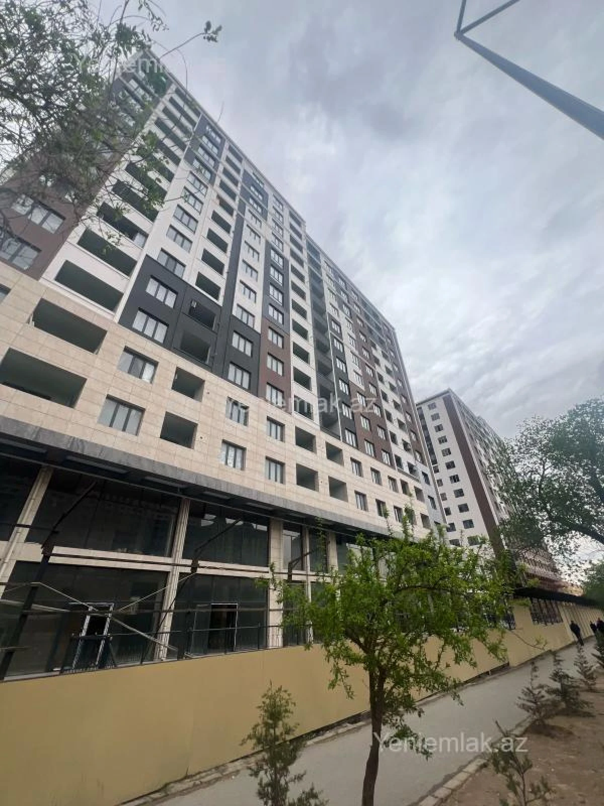 Satılır 3 otaqlı yeni tikili 145 m²