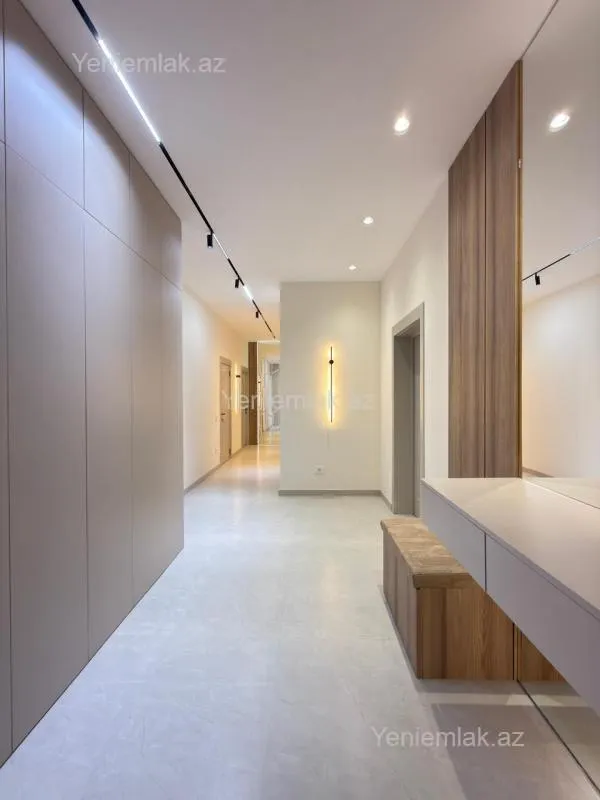 Satılır 4 otaqlı yeni tikili 145 m²