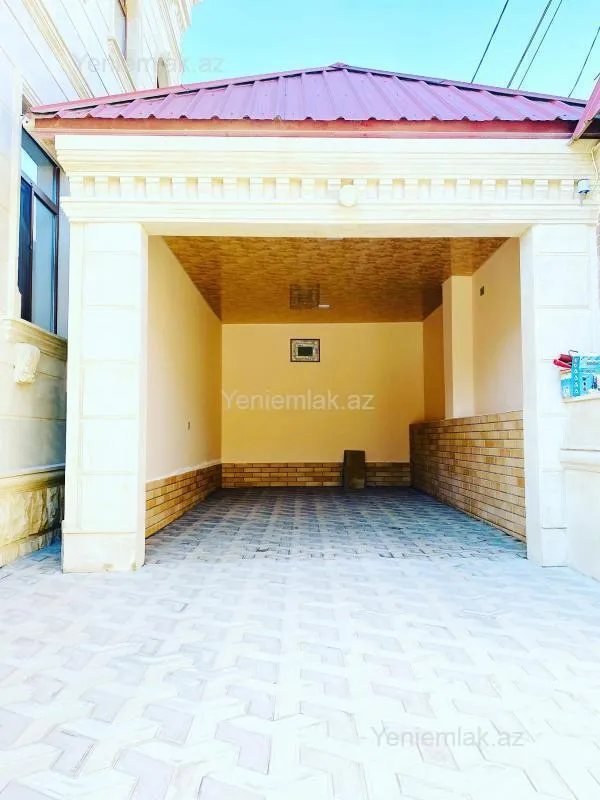 Satılır 6 otaqlı həyət evi 430 m²
