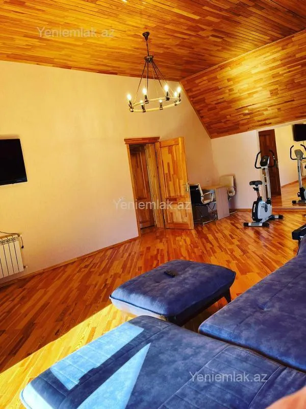 Satılır 6 otaqlı həyət evi 430 m²