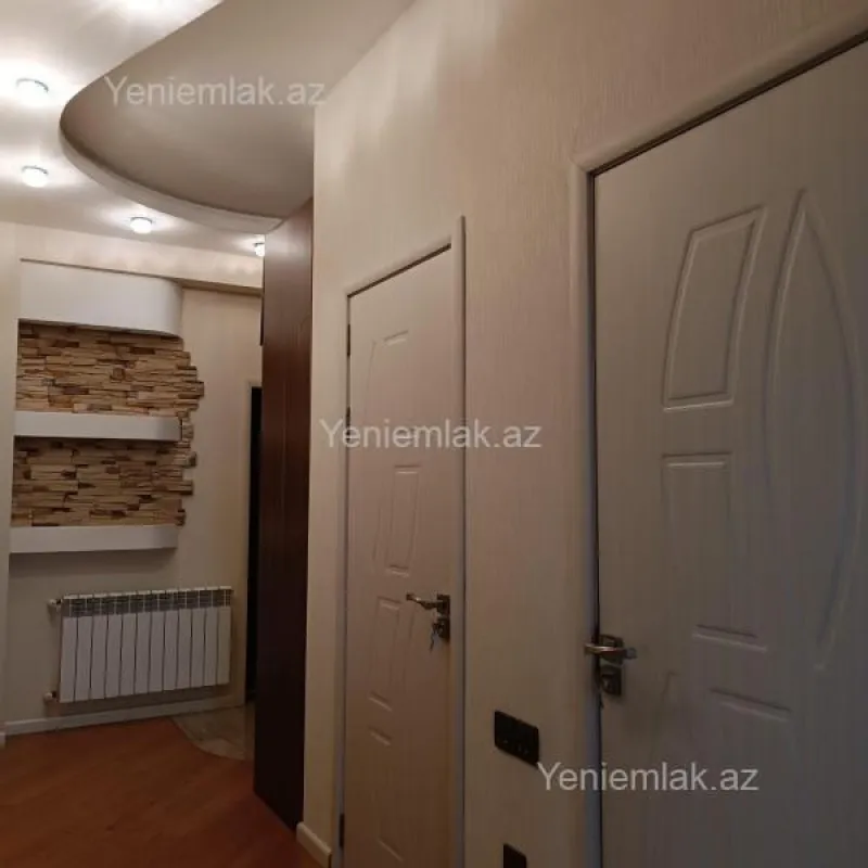 Satılır 3 otaqlı yeni tikili 130 m²