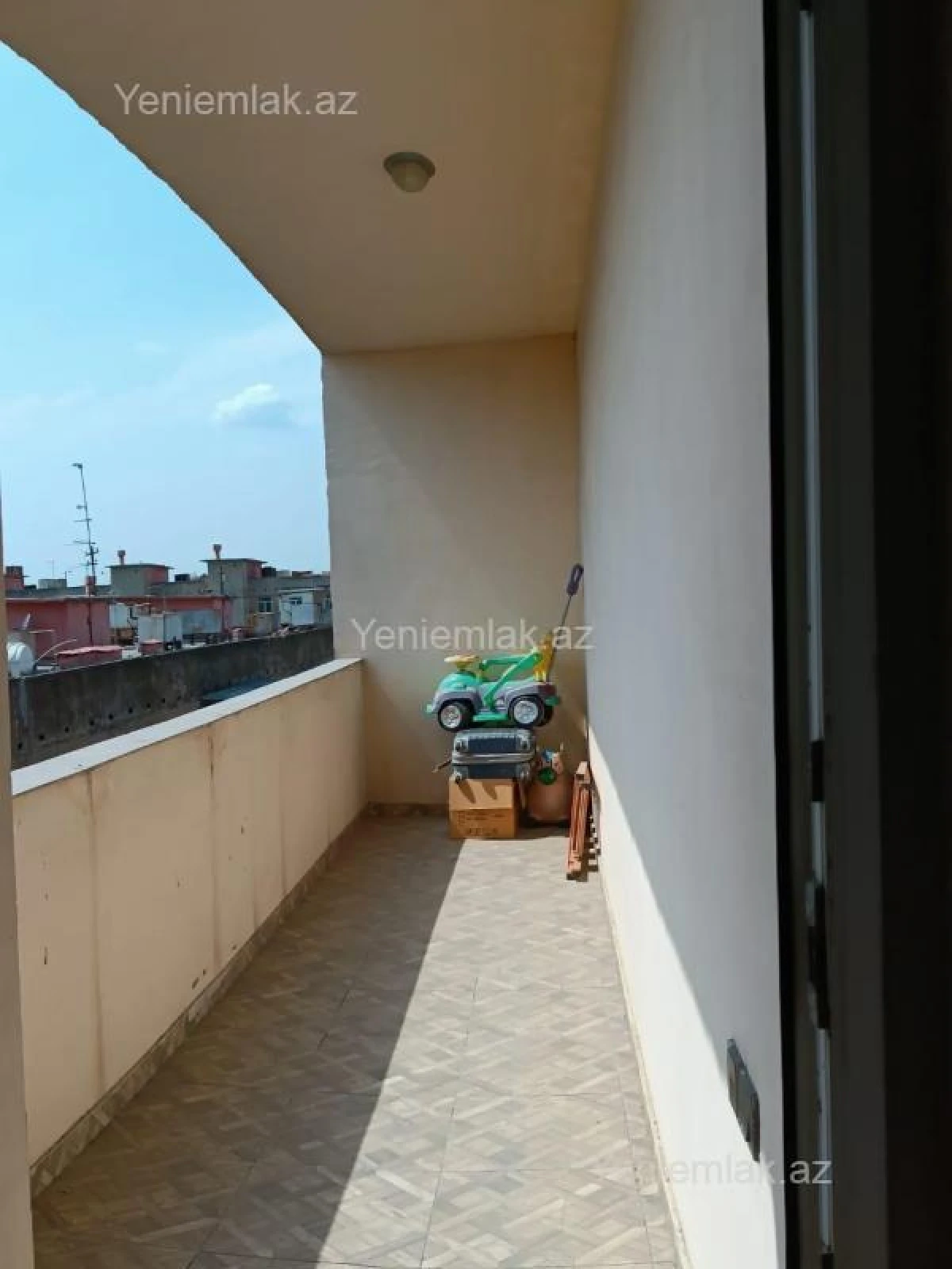 Satılır 3 otaqlı yeni tikili 130 m²