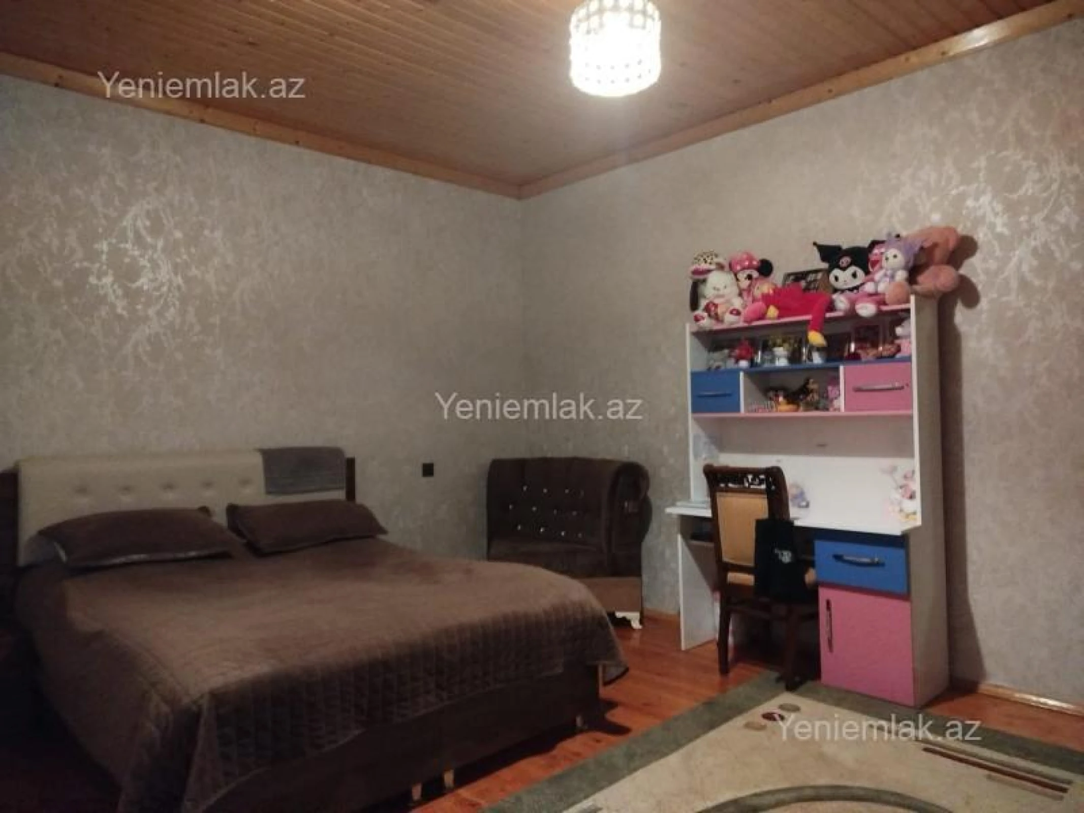 Satılır 4 otaqlı həyət evi 172 m²