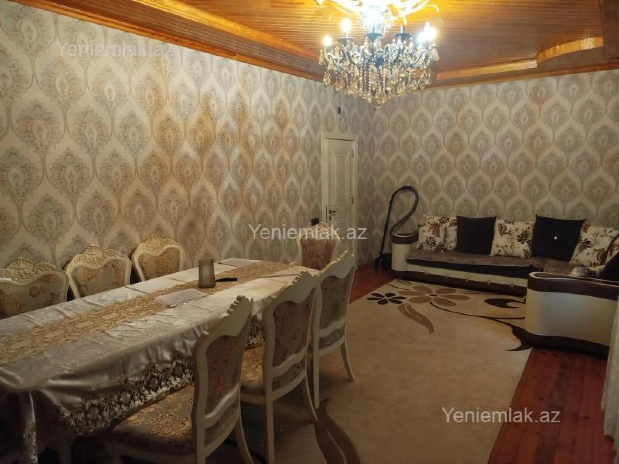 Satılır 4 otaqlı həyət evi 172 m²