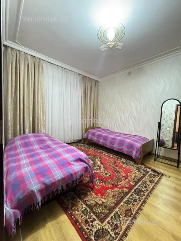 Satılır 2 otaqlı köhnə tikili 28 m²