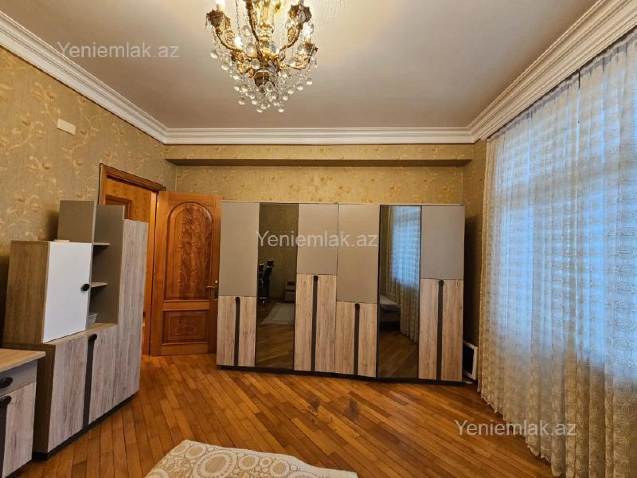 Satılır 2 otaqlı yeni tikili 135 m²