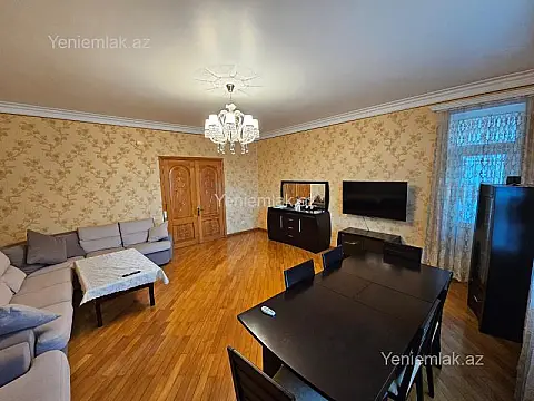 Satılır 2 otaqlı yeni tikili 135 m²