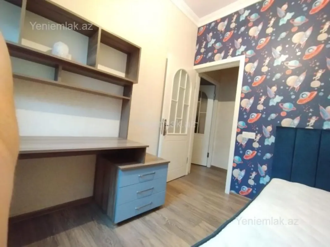 Satılır 3 otaqlı yeni tikili 90 m²