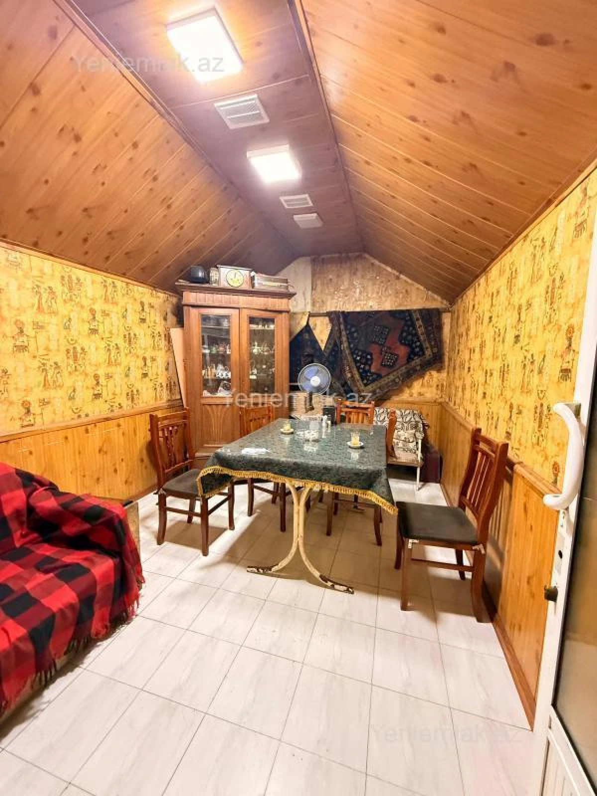 Satılır 9 otaqlı obyekt 200 m²