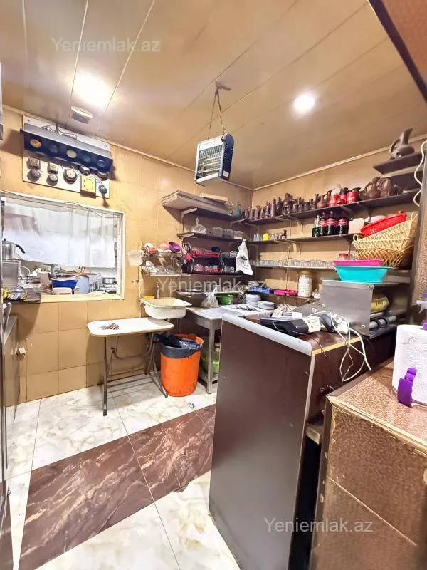 Satılır 9 otaqlı obyekt 200 m²