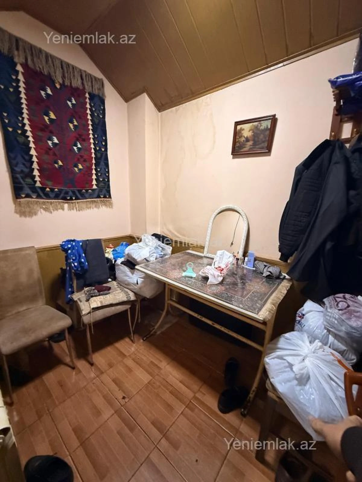 Satılır 9 otaqlı obyekt 200 m²