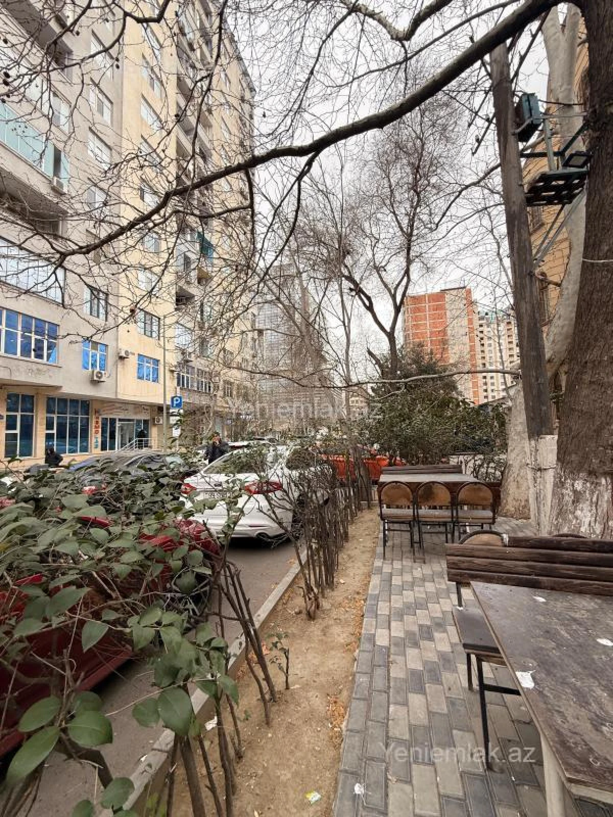 Satılır 9 otaqlı obyekt 200 m²