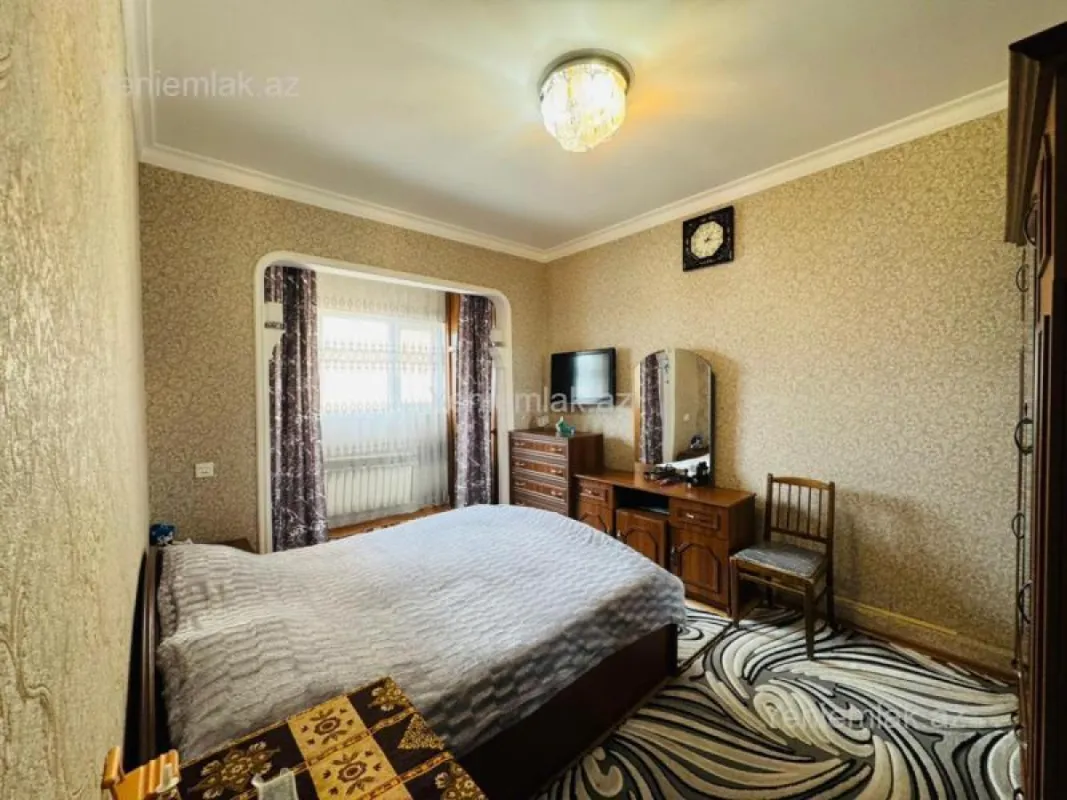 Satılır 3 otaqlı köhnə tikili 75 m²