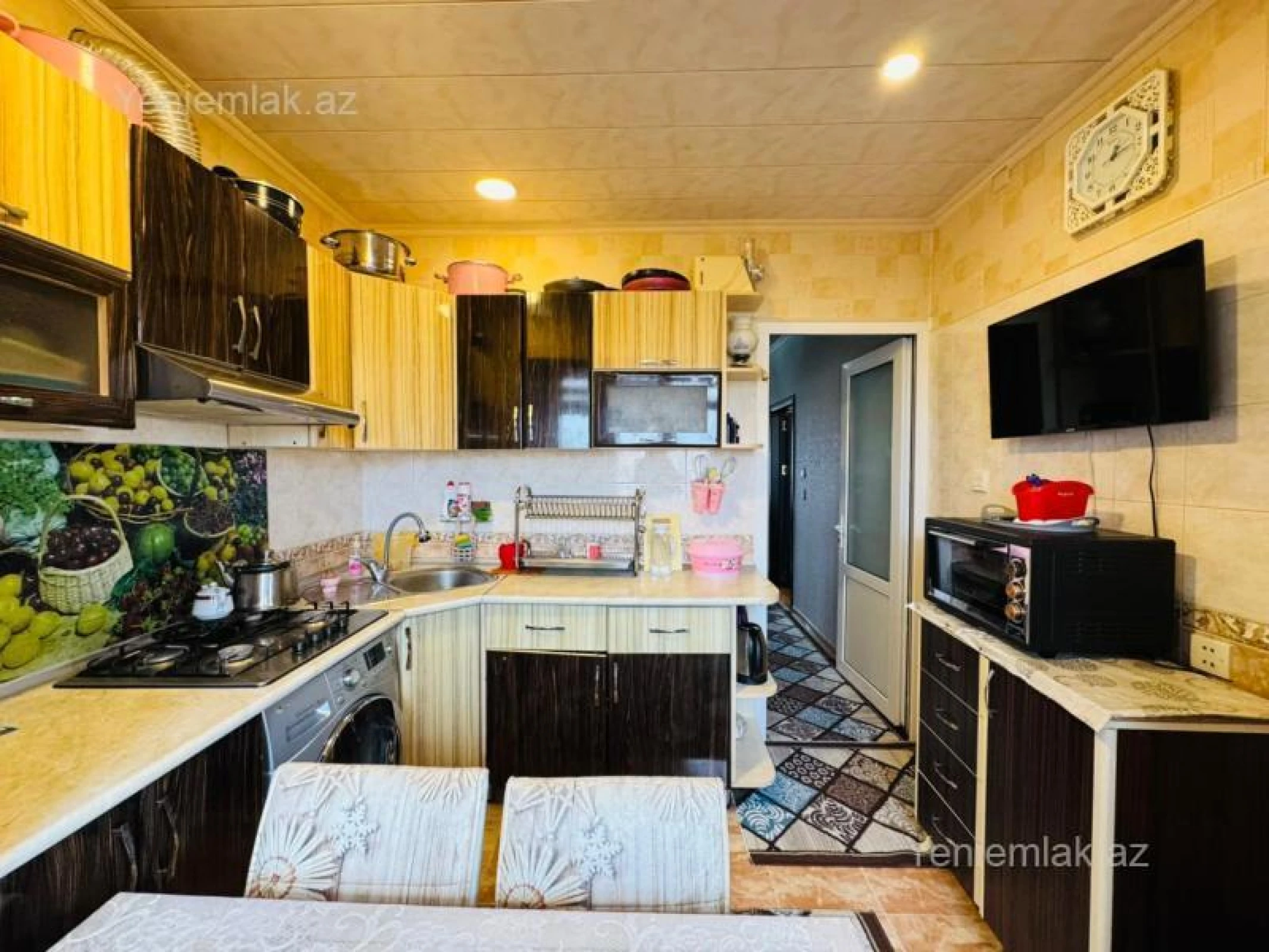 Satılır 3 otaqlı köhnə tikili 75 m²