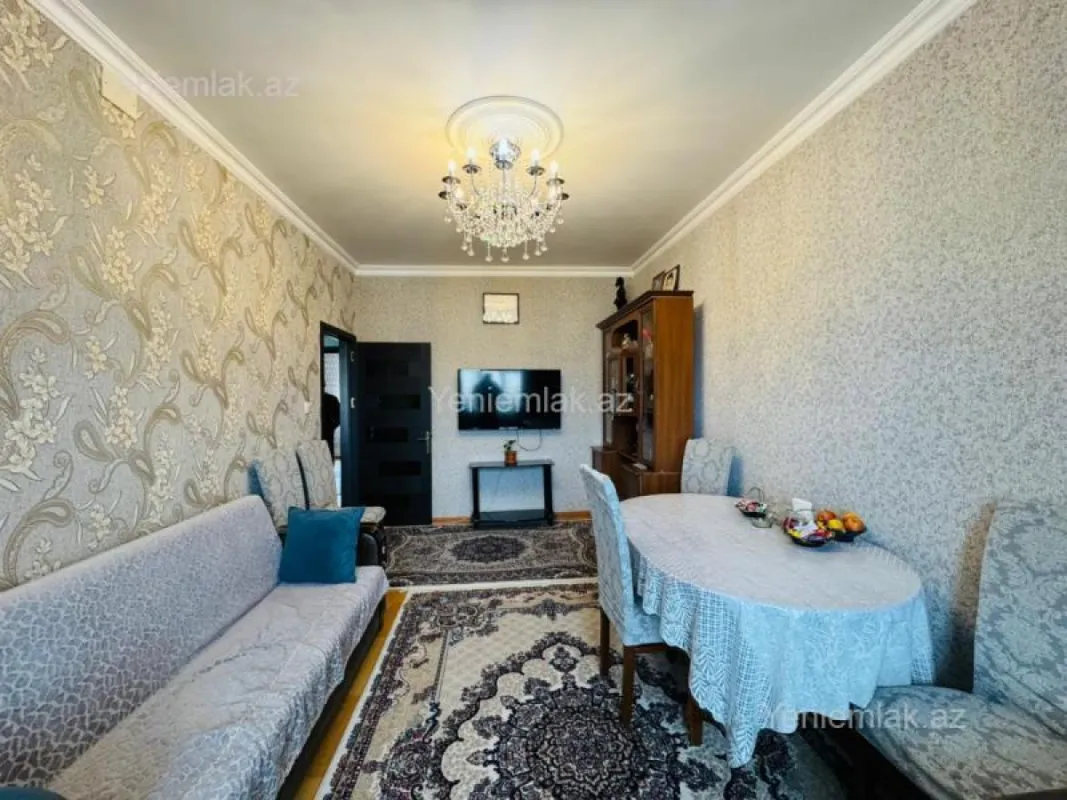 Satılır 3 otaqlı köhnə tikili 75 m²