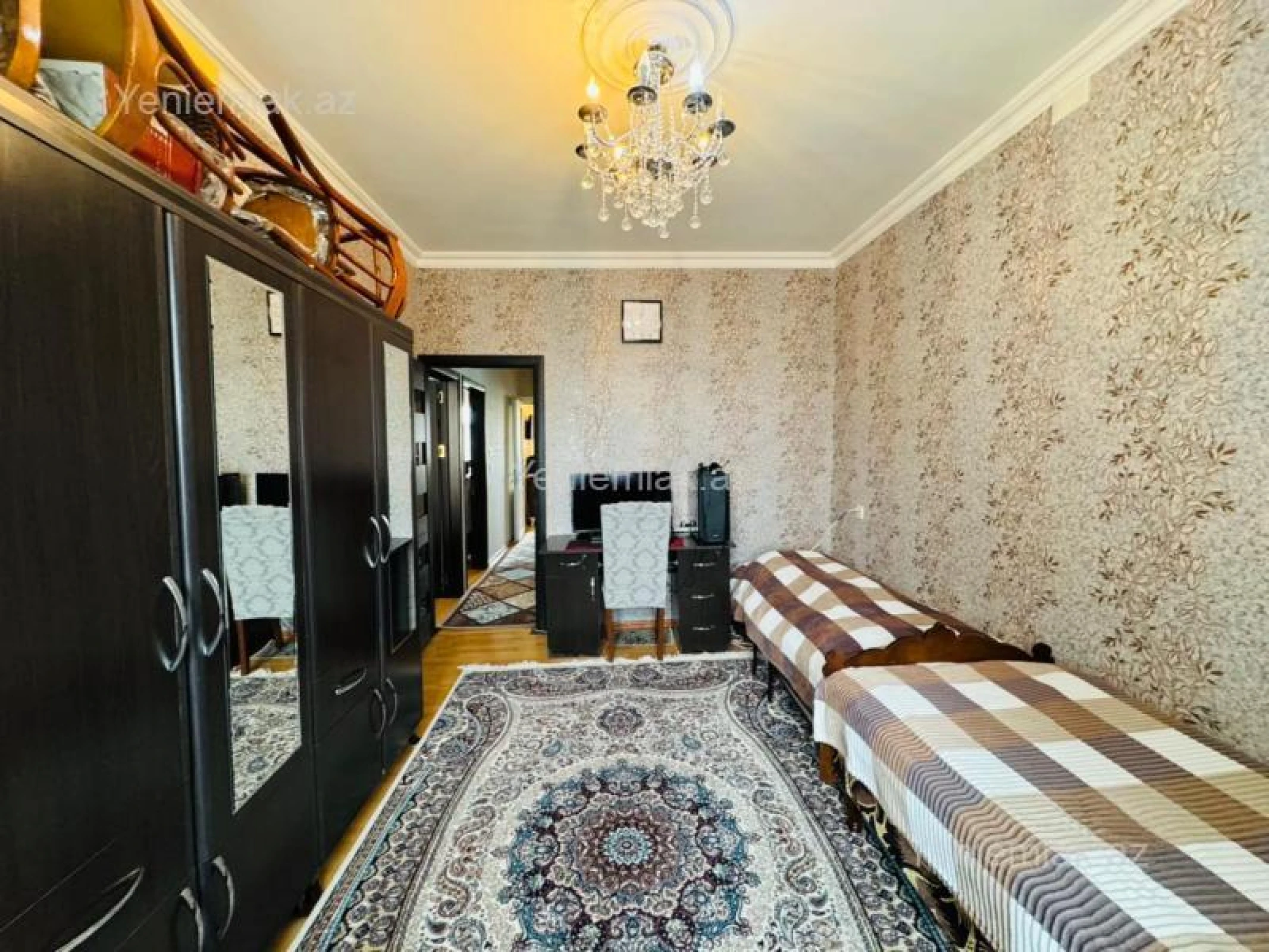 Satılır 3 otaqlı köhnə tikili 75 m²