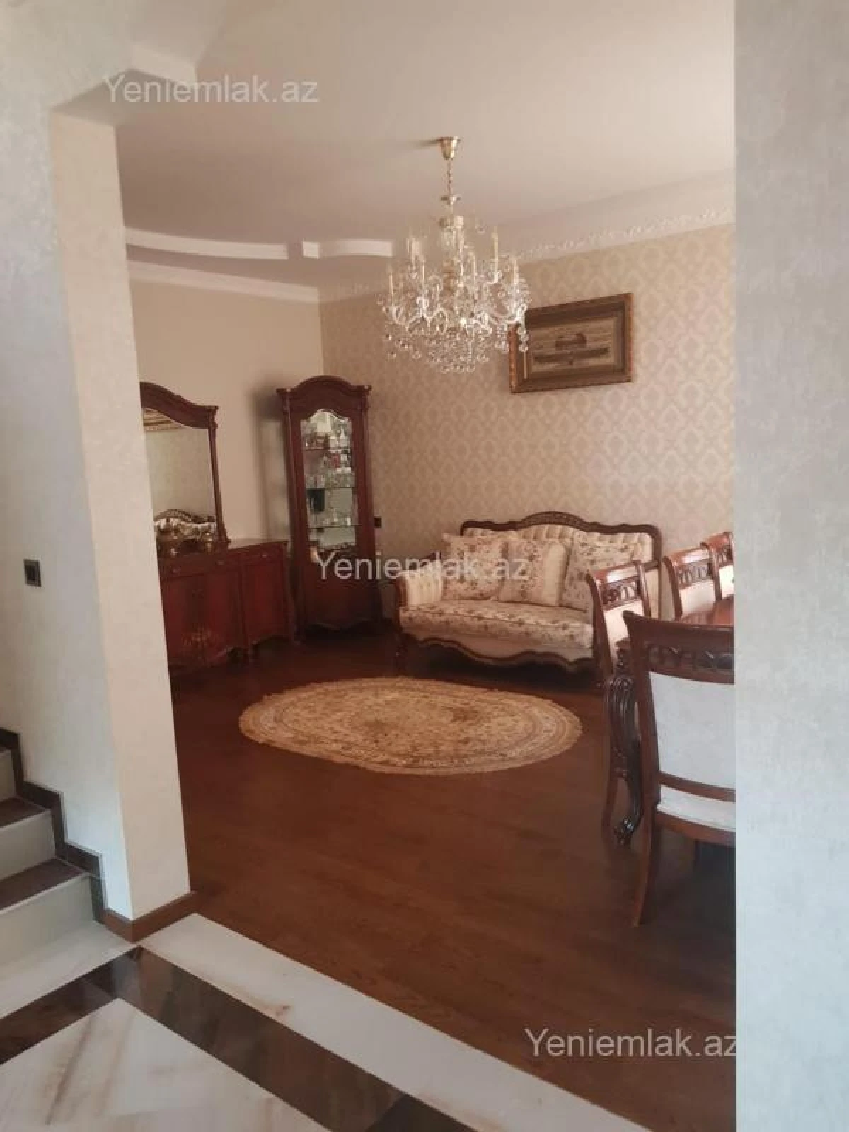 Satılır 5 otaqlı həyət evi 270 m²