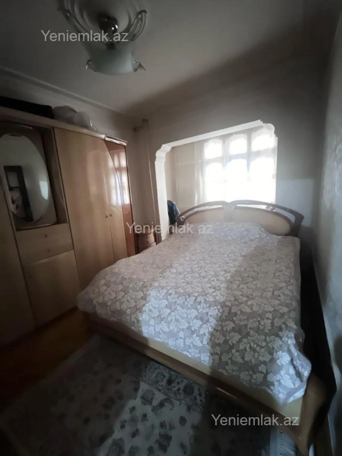 Satılır 4 otaqlı köhnə tikili 110 m²