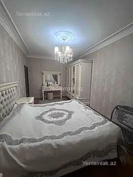 Satılır 4 otaqlı köhnə tikili 110 m²