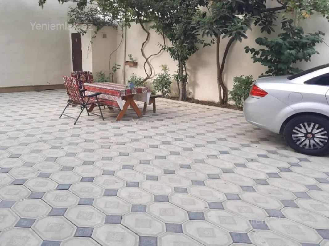 Satılır 5 otaqlı həyət evi 170 m²