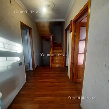 Satılır 5 otaqlı həyət evi 170 m²