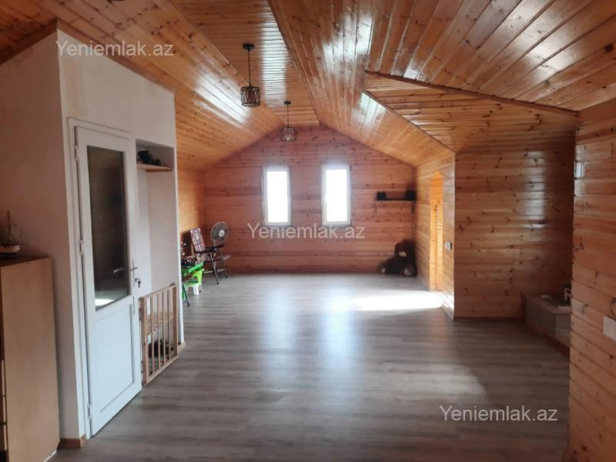 Satılır 5 otaqlı həyət evi 170 m²